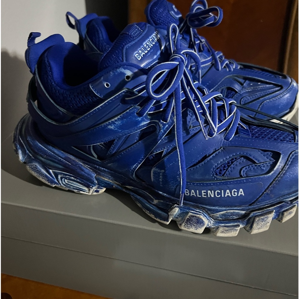 100% Authentic Balenziaga